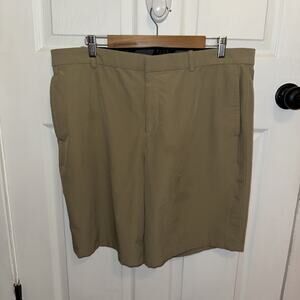 Nike Golf Shorts Mens Size 38 Khaki Tan Disney Mickey Mouse Embroidered Logo